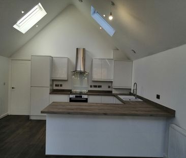 1 Bed Penthouse, Parkside East, CH43 - Photo 1