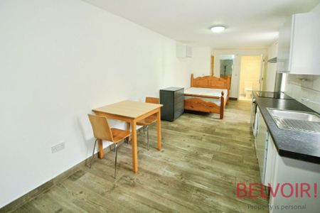 Studio to rent - Photo 4