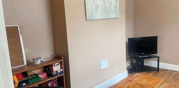 1 bedroom property to rent - Photo 2