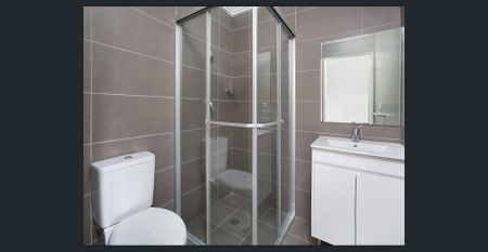 3 Bedroom Townhouse with 3 Bathrooms & 3 Car garage - Photo 4