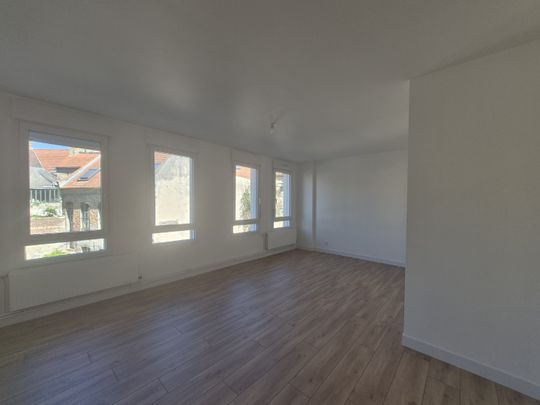 Location Appartement 3 pièces 78m² ST OMER 62500 - Photo 1