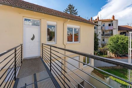 Location Appartement 1 pièce 34m² - Photo 4