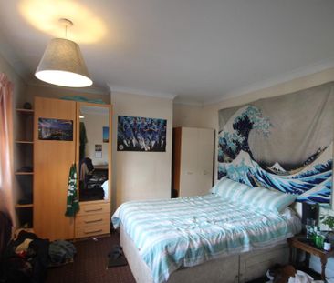 5 bedroom semi-detached house to rent - Photo 5