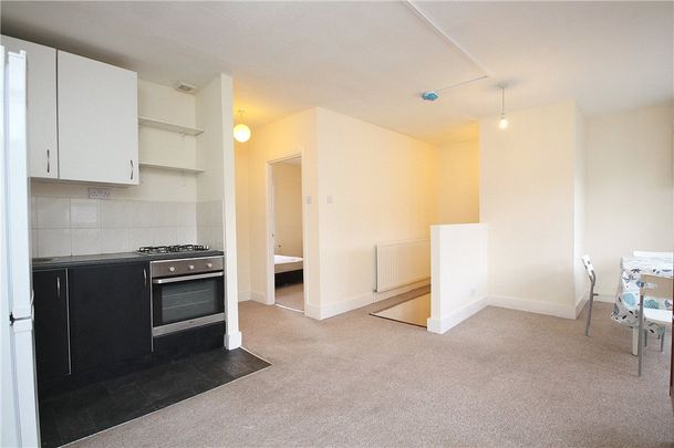 Leavesden Road, Watford, Hertfordshire, WD24 5EG - Photo 1