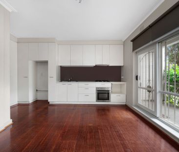 Unit 5/215 Williams Road, South Yarra. - Photo 1