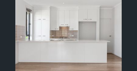 Modern Low-Maintenance Living in Prime Richmond Location - Photo 3