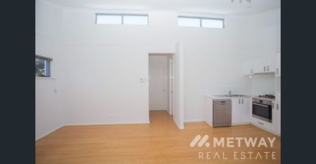 Modern 2x2 Apartment in Small Complex - Photo 5