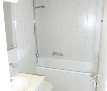 Freundliche Singlewohnung in Zumikon - befristet bis 31.03.2027 - Foto 1