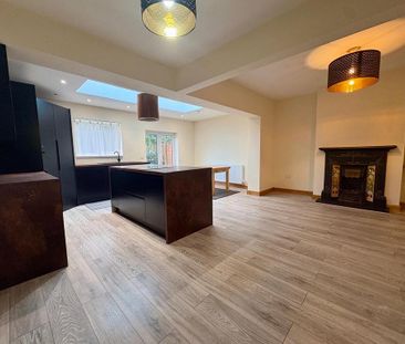 3 bedroom semi-detached house to rent - Photo 4