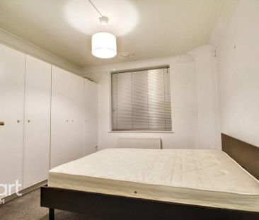3 bedroom flat to rent - Photo 3