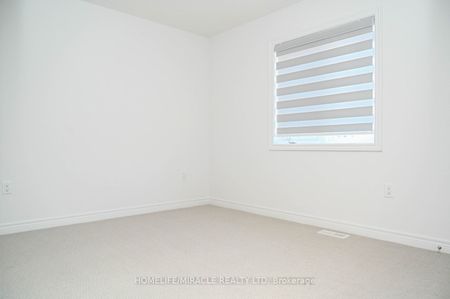 Detached Home For Lease | X8127358 - Photo 4