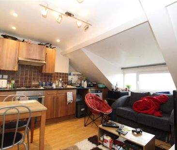 2 bedroom flat to rent - Photo 3