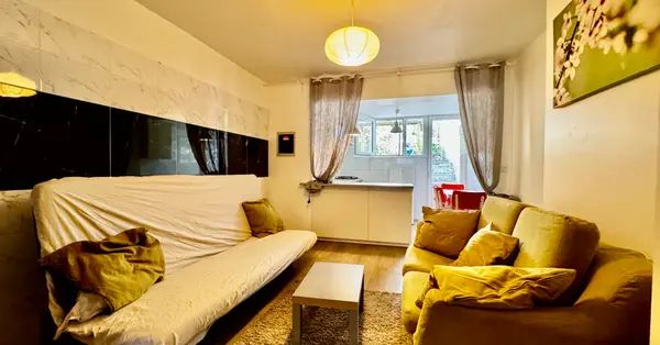 Ixelles (réf 2915 B) Beau studio à louer - Photo 1