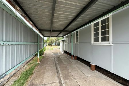 Charming Family Home! - Photo 5