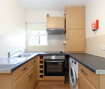 *SINGLE OCCUPIER ONLY* A one bedroom ground floor apartment in a co... - Photo 5