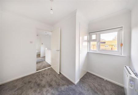 East Crescent, Dereham, Swanton Morley - Photo 4