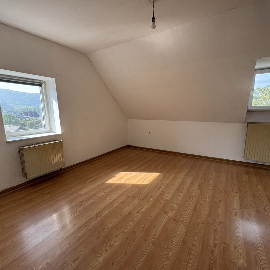 56599 Leutesdorf:Gemütliche 3 Zimmer Dachgeschosswohnung in verkehrsgünstiger Lage von Leutesdorf - Photo 1