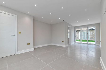 4 bedroom house to rent - Photo 4