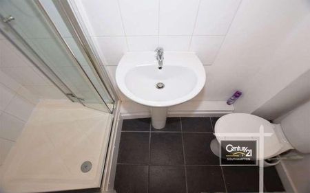 |ref: |, Cox's Lane, Southampton, SO19 - Photo 2