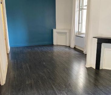 Location Appartement 3 pièces 70m² BORDEAUX 33000 - Photo 2