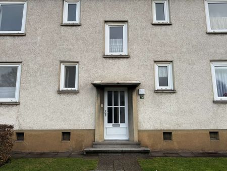 KREFELD - SCHÖNE 2 ZIMMERWOHNUNG IM 1.OBERGESCHOSS - MIT HOBBYRAUM IM DACHGESCHOSS PLUS KELLERRAUM - Photo 3