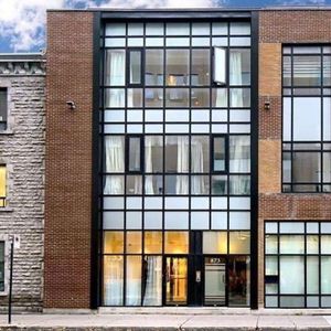 Condo luxueux et bien localisé à louer (Disponible) / Luxurious Condo well located condo for rent (Available) - Photo 2