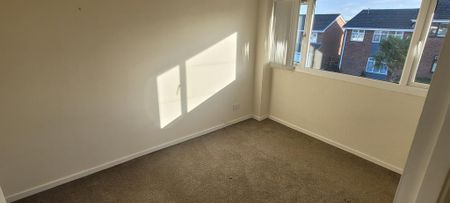 3 bedroom end of terrace house to rent - Photo 5