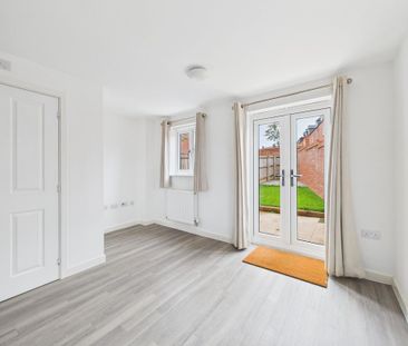 2 bedroom semi-detached house to rent - Photo 2