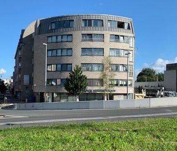 Goed onderhouden éénslaapkamer appartement met ondergrondse parkeer... - Photo 1