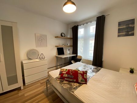 3 Bed Terraced House, Skipworth Street, LE2 - Photo 5