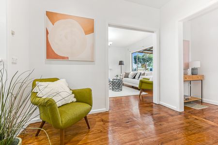 28 Leigh Street, Huntingdale VIC 3166 - House For Rent | Domain - Photo 3