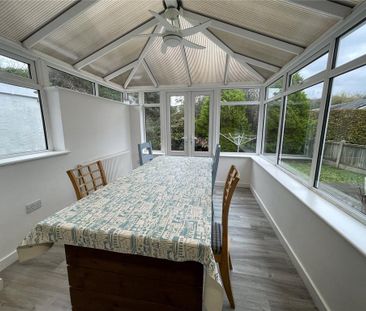 2 bedroom bungalow to rent - Photo 2