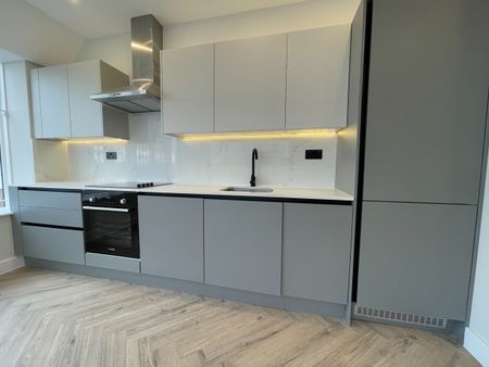 2 Bed Flat, Carlton Crescent, SO15 - Photo 4