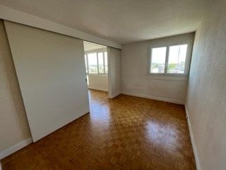 Location Appartement 3 pièces 66m² COMPIEGNE 60200 - Photo 3
