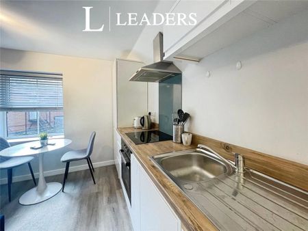 Studio to rent - Photo 4