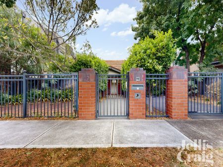 12 Walker Street, Moonee Ponds - Photo 2