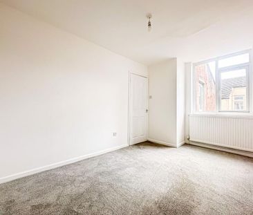 3 Bed End Terrace, Ridley Road, L6 - Photo 3