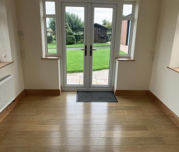 2 bedroom detached bungalow to rent - Photo 1