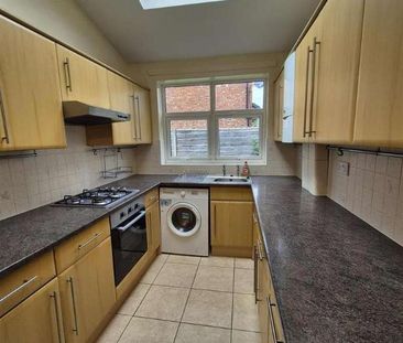 Eileen Grove West, Manchester, M14 - Photo 2