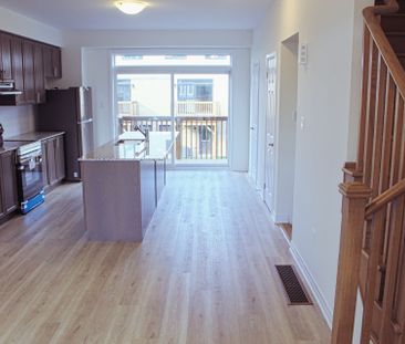 For Lease - 29 Greig Street, Brantford, Ontario - Photo 3