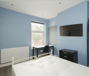 RM 4, Albert Grove, NG7, Nottingham - Photo 2