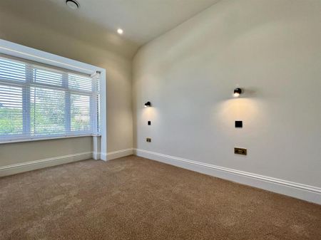 3 bedroom terraced house to rent - Photo 4