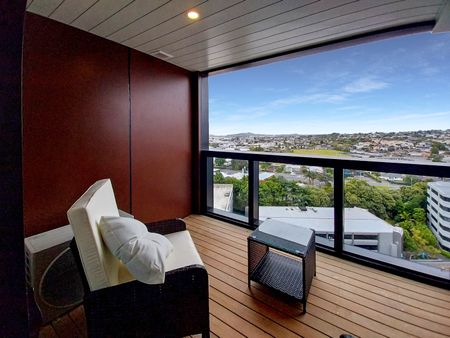 Stunning 12th story Ellerslie Penthouse. - Photo 5