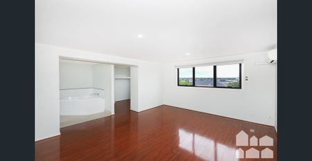 Spacious Family Home With Three Living Zones! - Photo 5