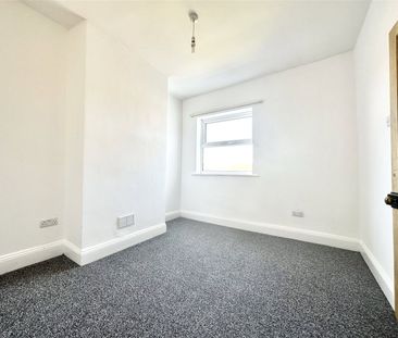 2 Bedroom - Photo 6