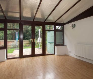 3 bedroom semi-detached house to rent - Photo 2