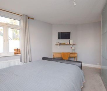 2 bedroom maisonette to rent - Photo 3