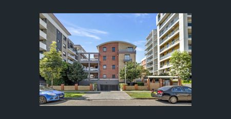 Spacious 2 Bedroom Unit with Courtyard - Photo 5