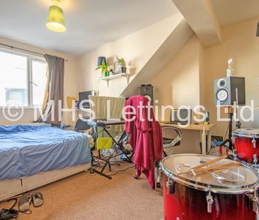 51 St. Michaels Lane, Leeds, LS6 3BR - Photo 1