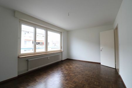 Karl Barth-Platz im Gellert - 7-Zimmer-Dachwohnung mit grosser Dachterrasse - Photo 2